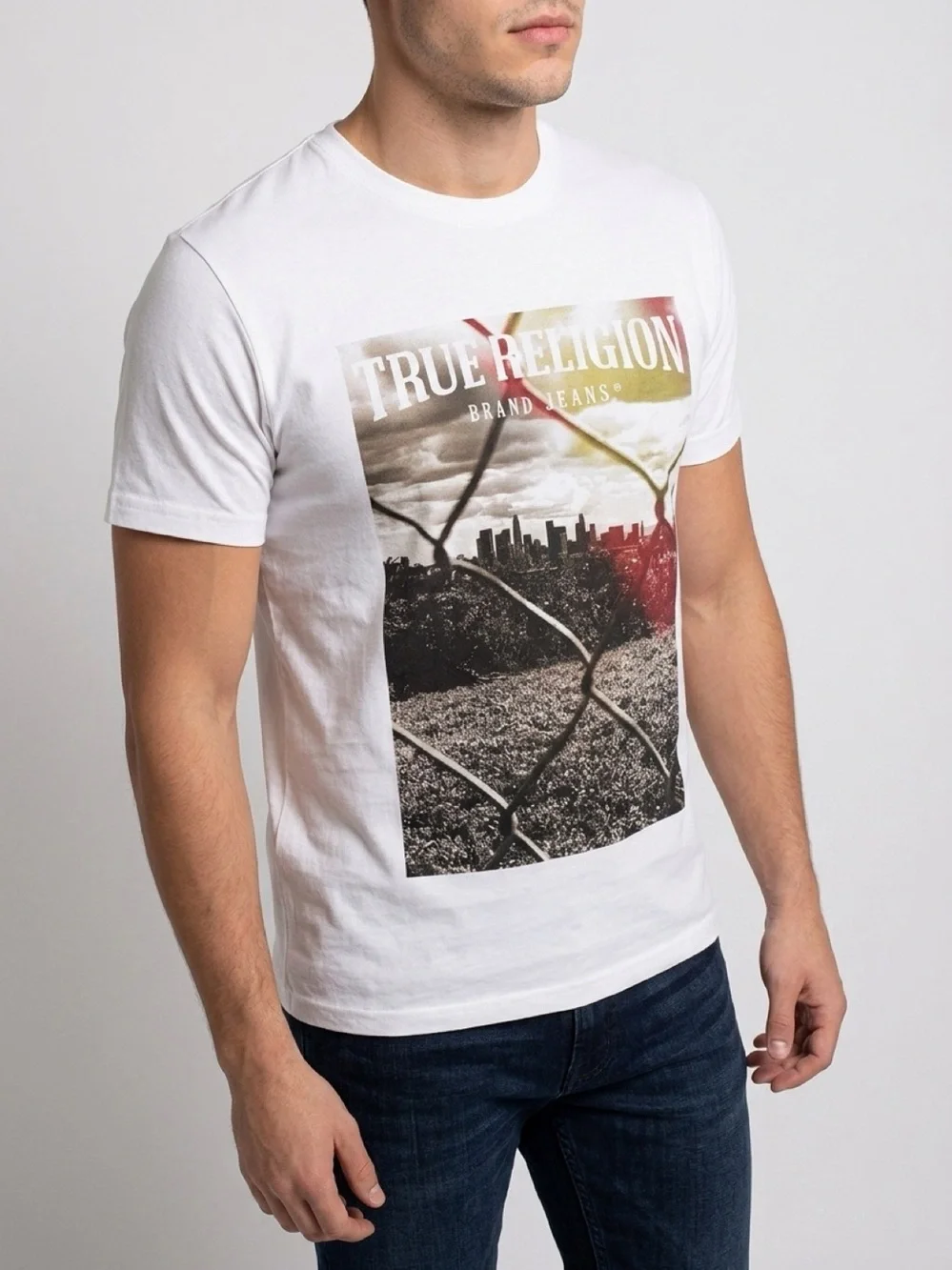 TRUE RELIGION Men's Chainlink City Crew Tee